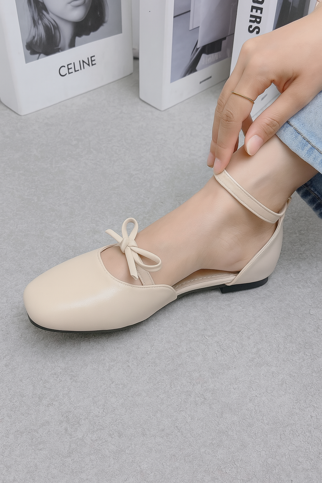 Daphne Flats In Vanilla – Handmade Brown Flats for Women | Wide-Foot & Bunion Friendly with Easy Hook Buckle