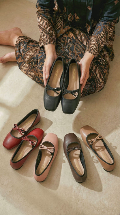 Eloise Flats in Caramel – Handmade Everyday Flats for Women | Wide-Foot Friendly with Strap & Bow