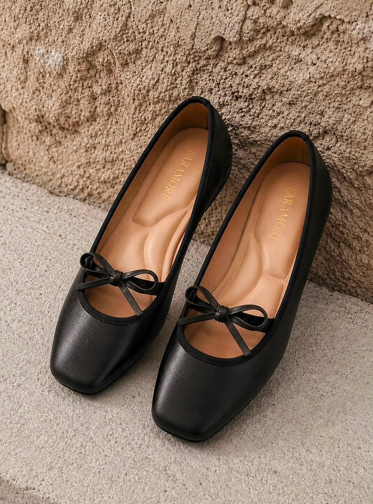 Eloise Cloud In Black
